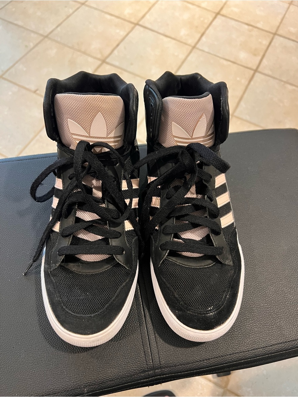 Women's 9 Adidas Originals Extaball Up sneakers - black/light pink colorway - Picture 2 of 5